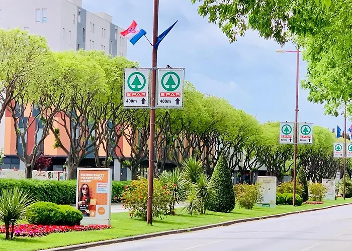 アパート The L Place By Right Place スプリト